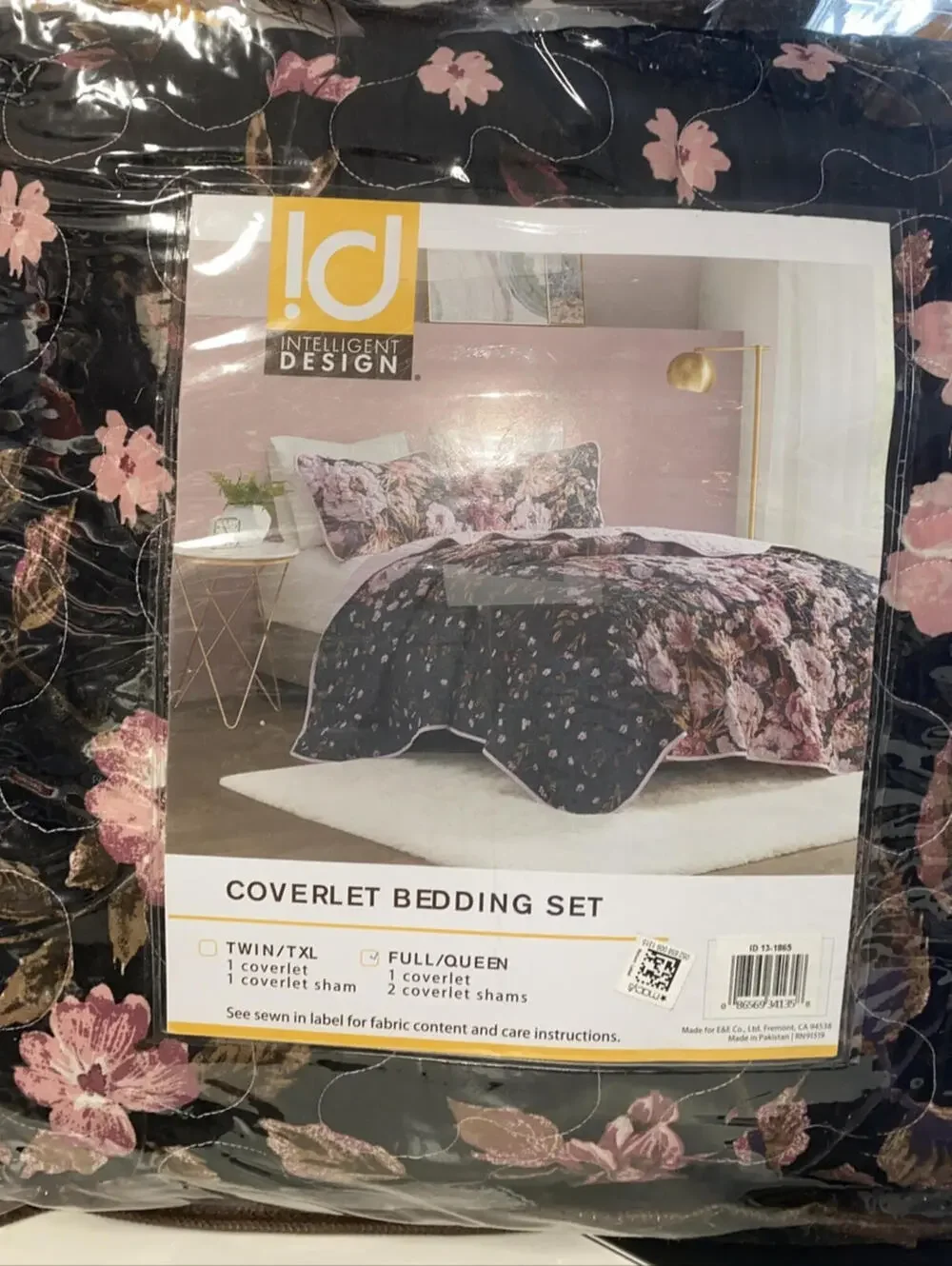 Intelligent Design Gabriella 3-Piece Full/Queen Coverlet Set in Black